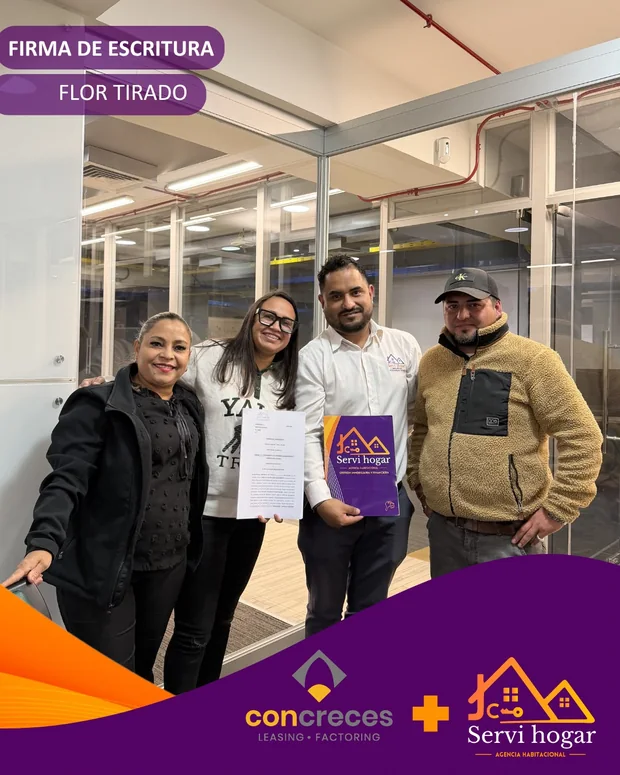 Flor Tirado el día de la firma de escritura