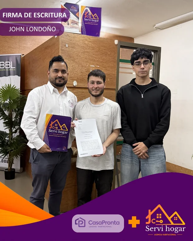 John Londoño el día de la firma de escritura